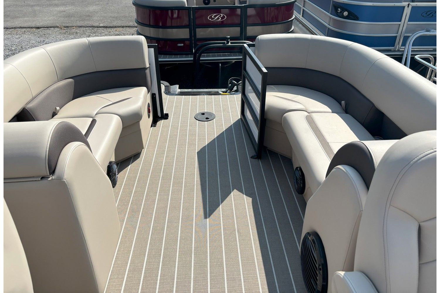 2026 Bentley Pontoons Legacy 223 DL Navigator - 13