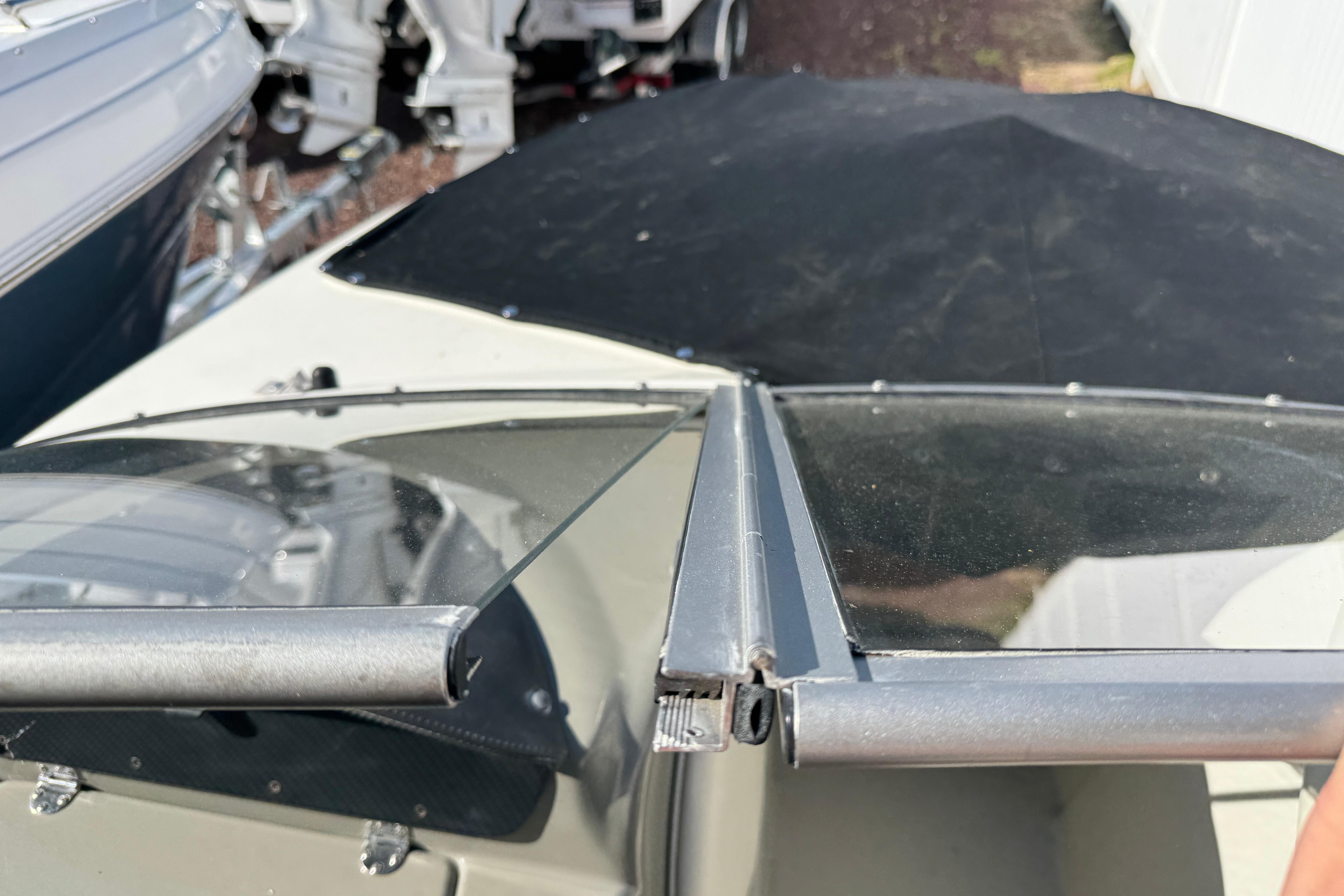 2018 Stingray 204 LR boat windshield and deck, close-up view.