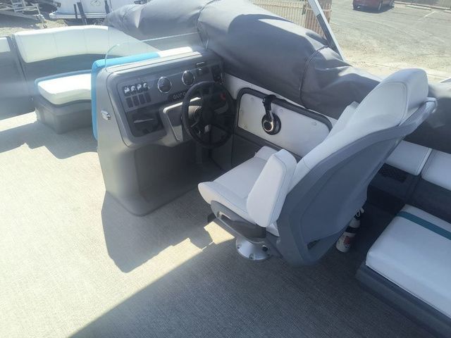 2025 Avalon Aura Pontoon Boats - 27
