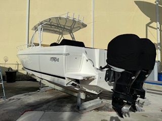 2004 Intrepid 348 - 19