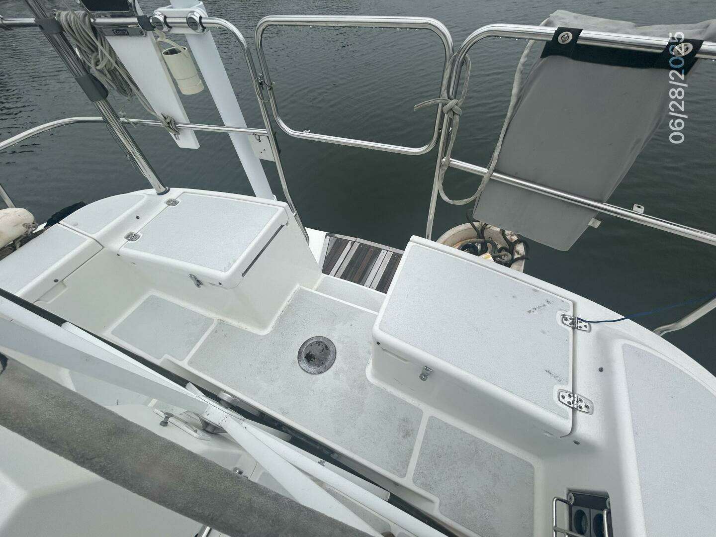 1995 Freedom 40/40 - Image 35