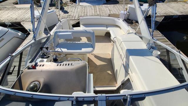 1994 Larson Cabrio 300 - 12