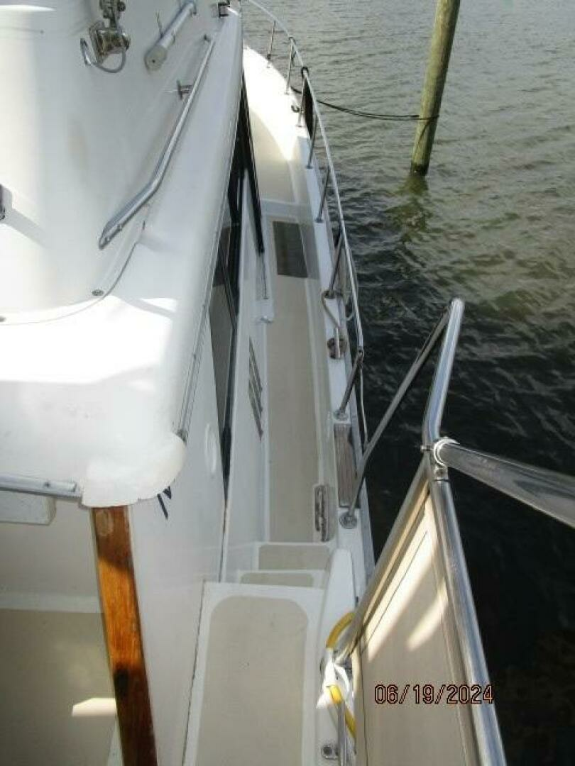 1984 Mainship 40DC - Image 18