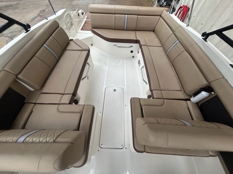 2016 Sea Ray 270 Sundeck - 5