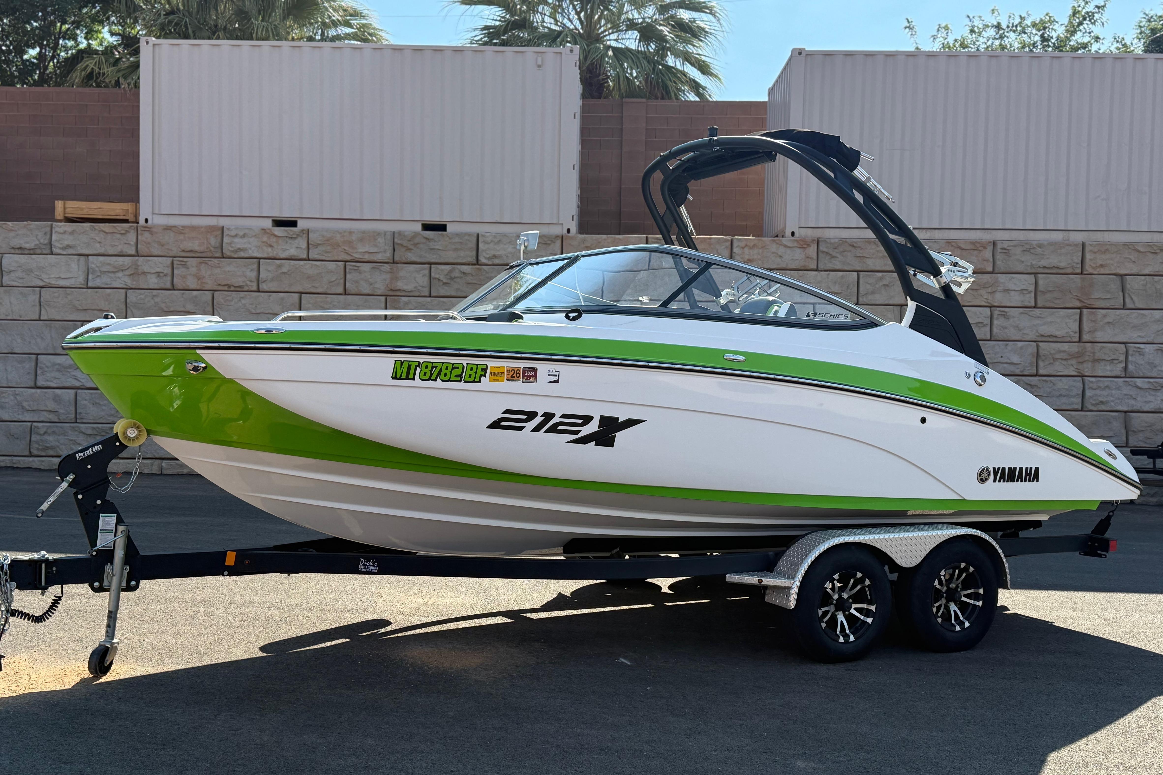 2022 Yamaha Boats 212XE