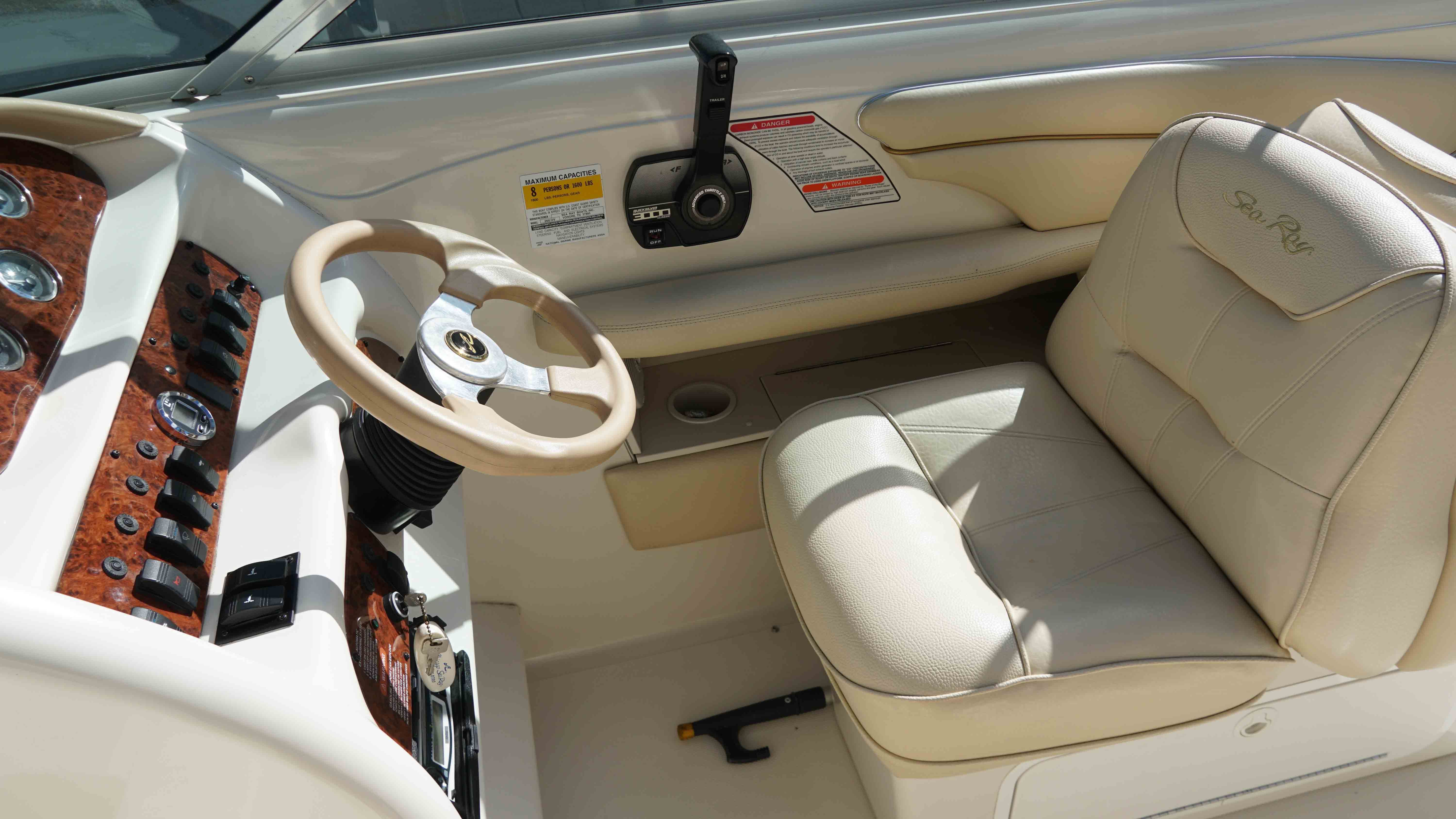 1999 Sea Ray Overnighter - 18