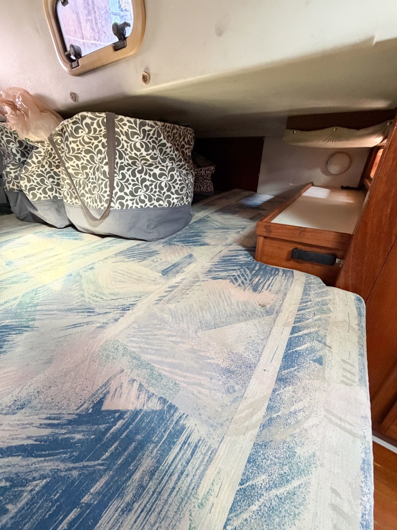 1996 Catalina 36 Mk II - Image 31