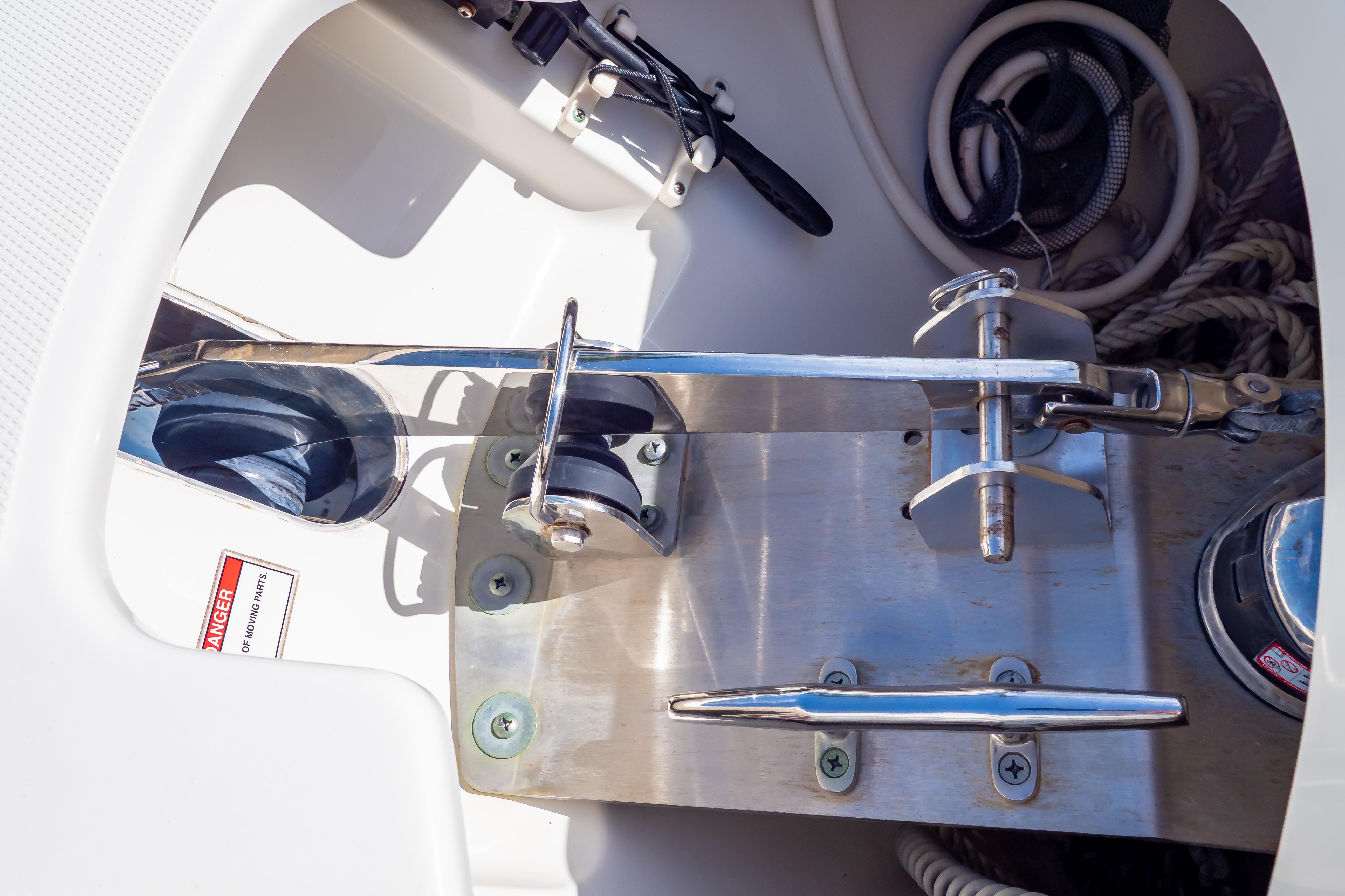 Anchor system of a 2019 Boston Whaler 270 Vantage boat, featuring stainless steel components.