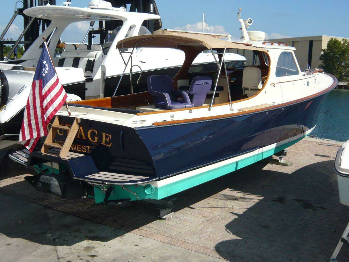1998 Hinckley 36 Classic - Image 5