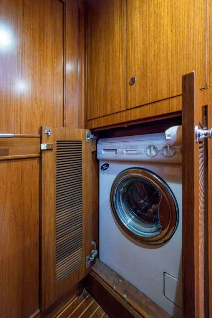 2005 Ocean Alexander 78 Pilothouse - Image 77
