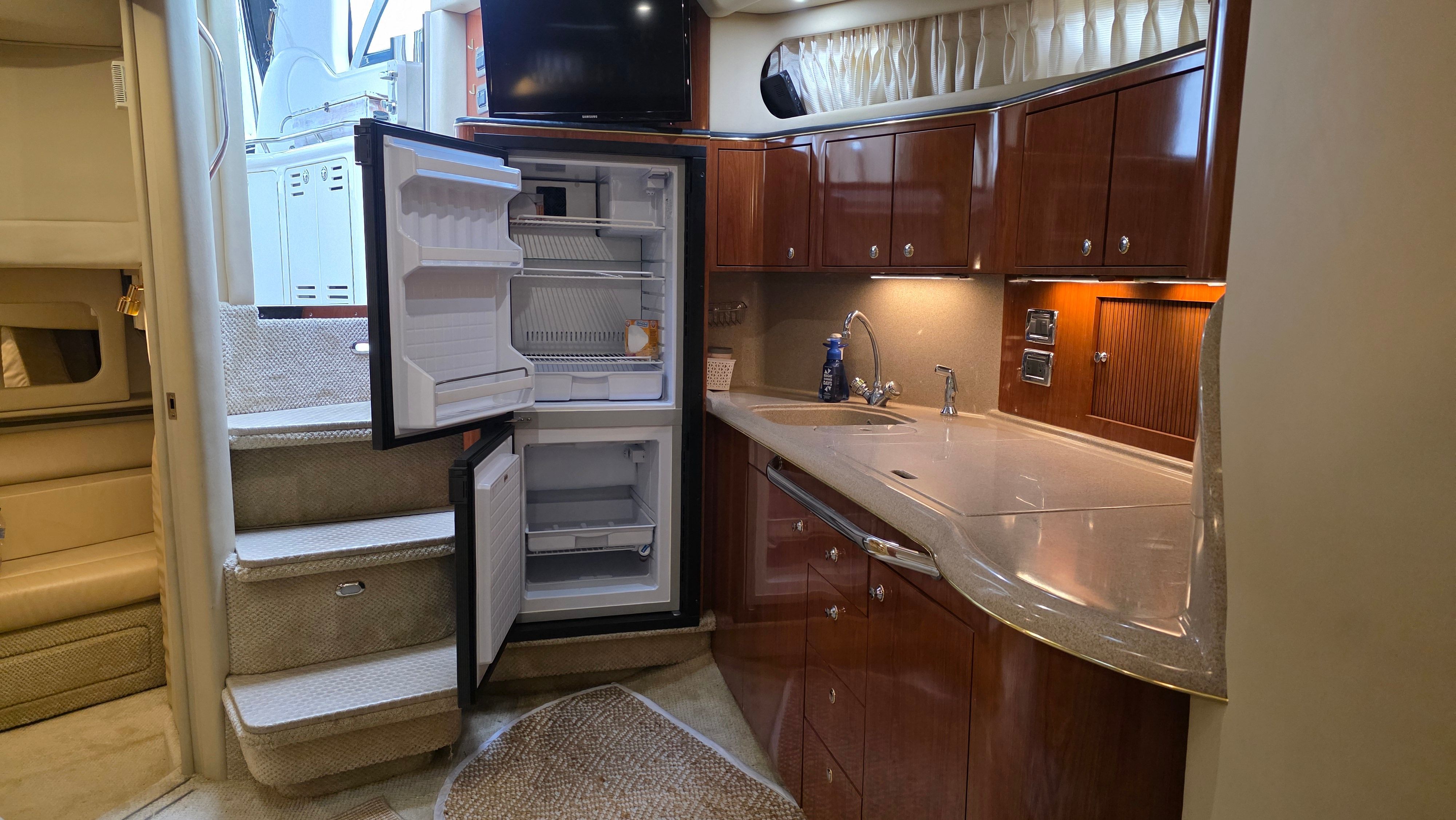 2002 Sea Ray 410 Sundancer - 11
