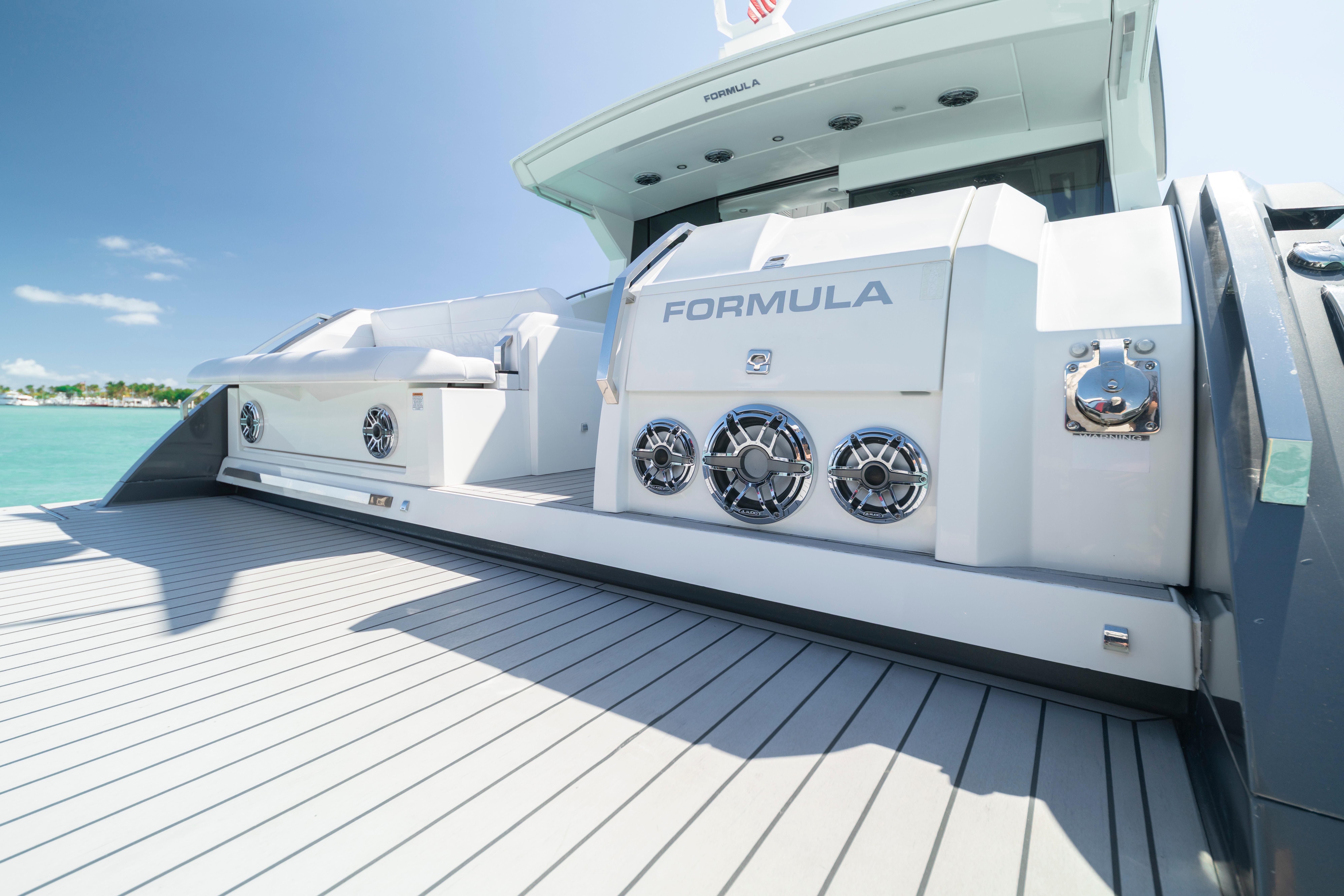 2022 Formula 500 Super Sport Crossover yacht with sleek design and modern features.