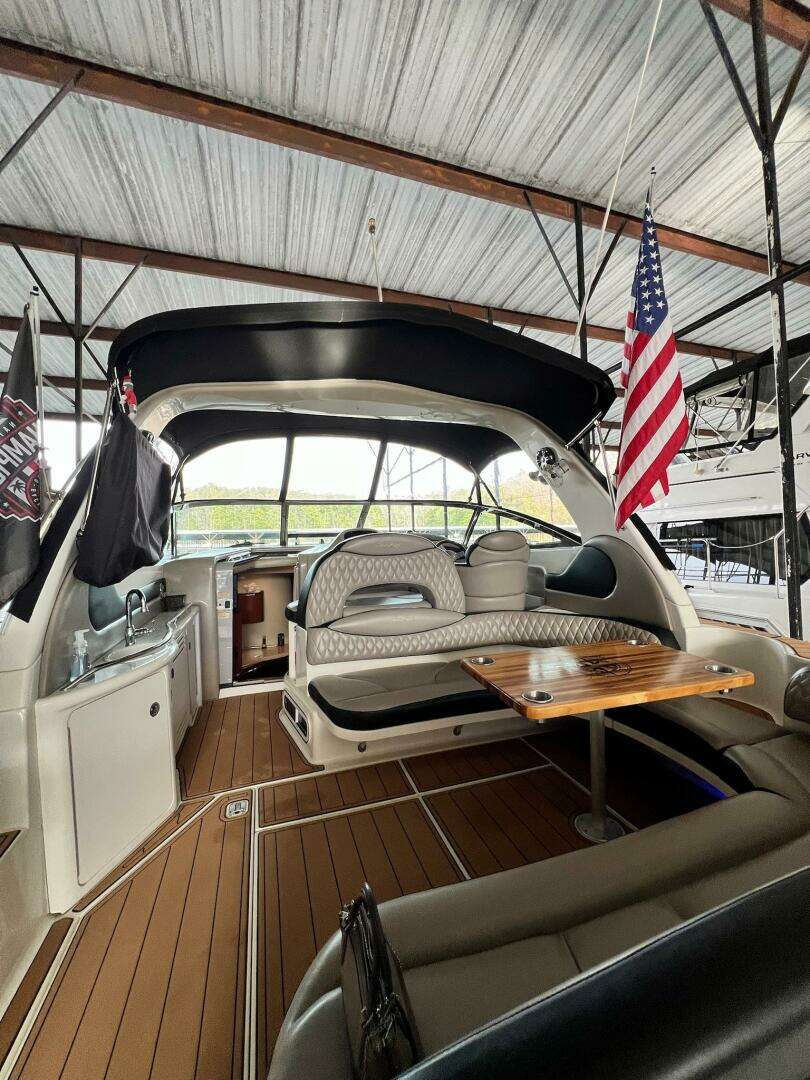 2002 Sea Ray 380 Sundancer - Image 25