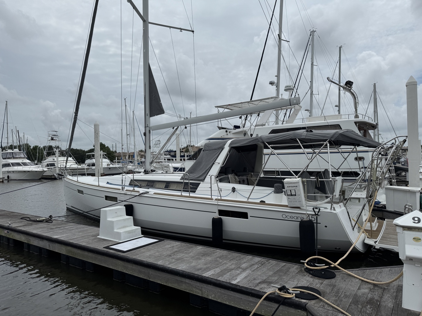 2017 Beneteau Oceanis 45 - Image 31
