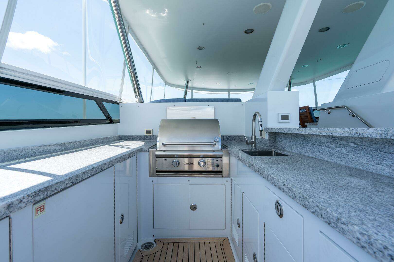 2004 Crescent Raised Pilothouse - Image 46