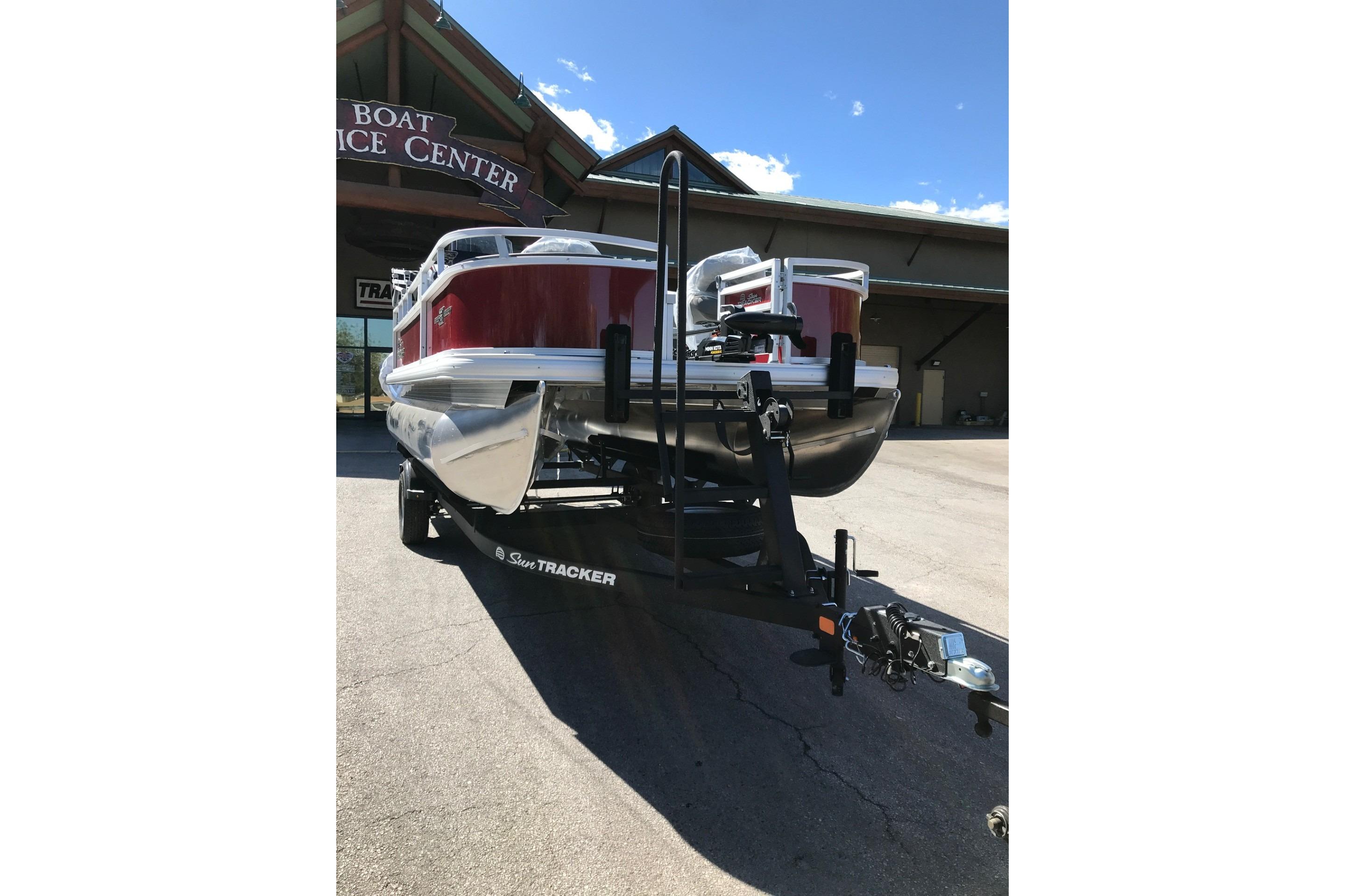 2026 Sun Tracker Bass Buggy 18 DLX