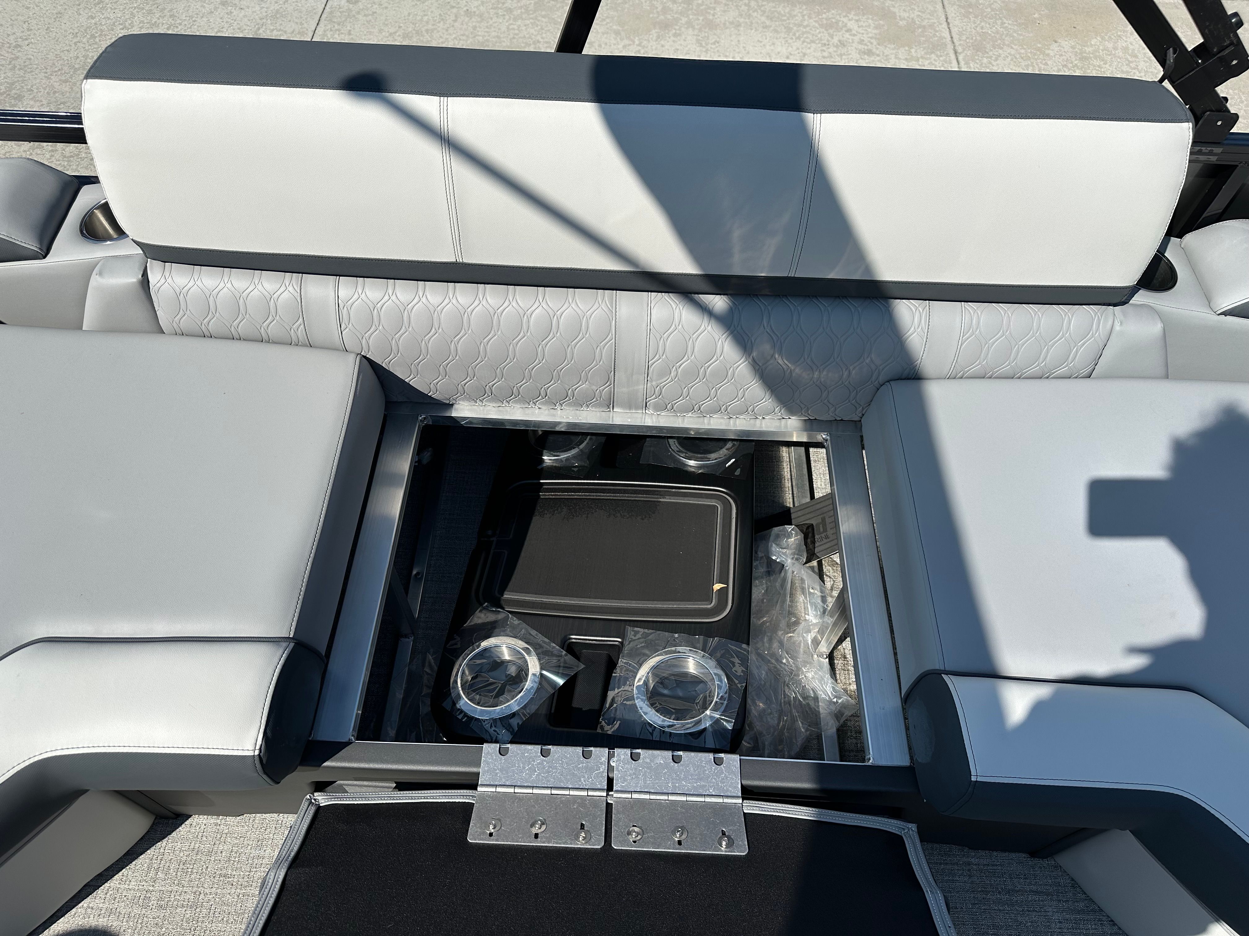 2025 Avalon LSZ Quad Lounge Shift - 23' - 31