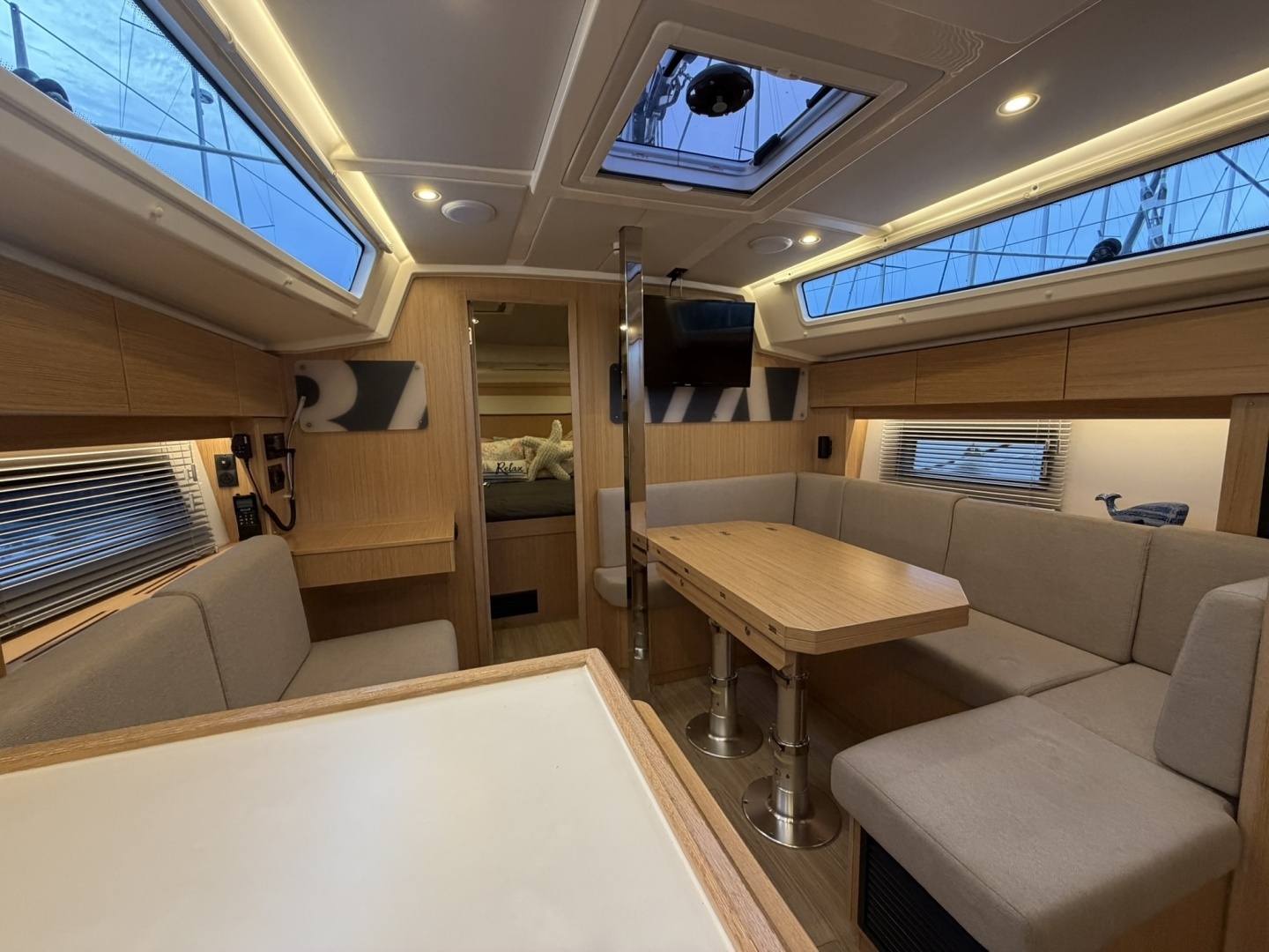 2022 Bavaria C38 - Image 5