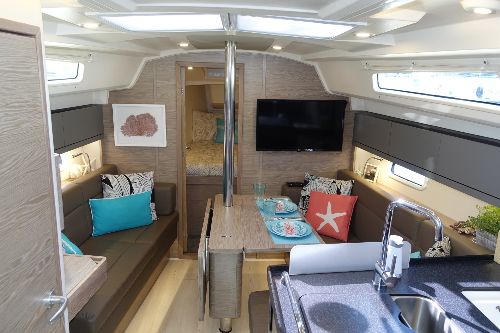 2021 Hanse 348 - Image 7