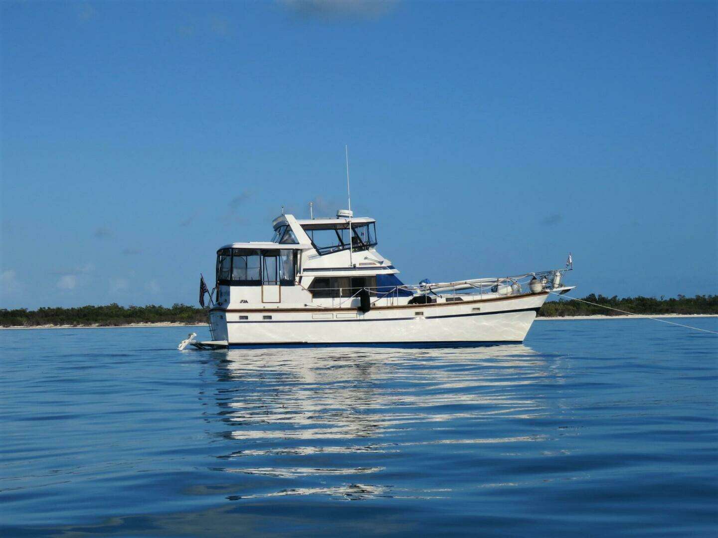 1987 President 41 Double Cabin Motor Yacht - Image 6