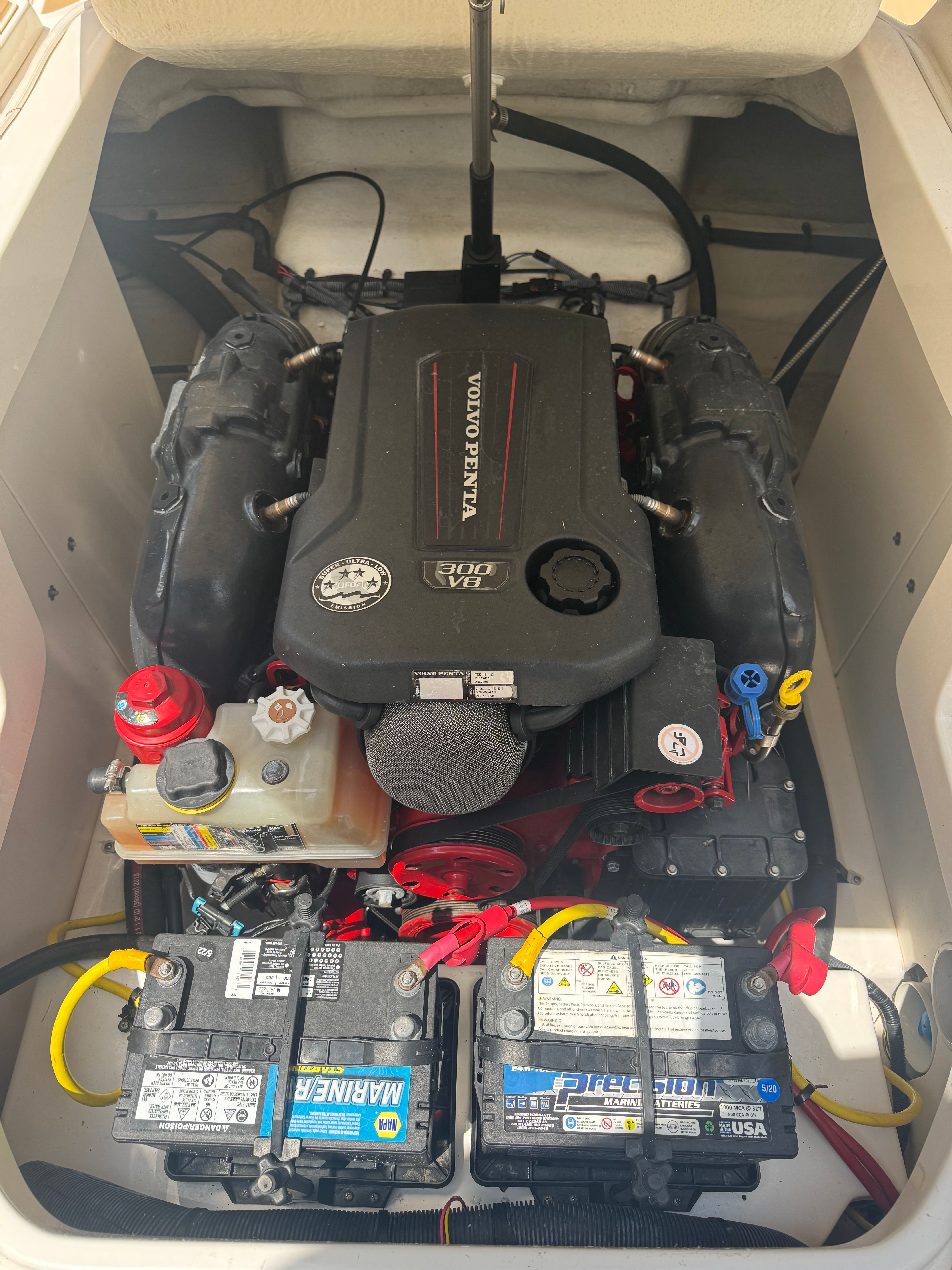 Volvo Penta engine in 2016 Chaparral 246 SSi boat.