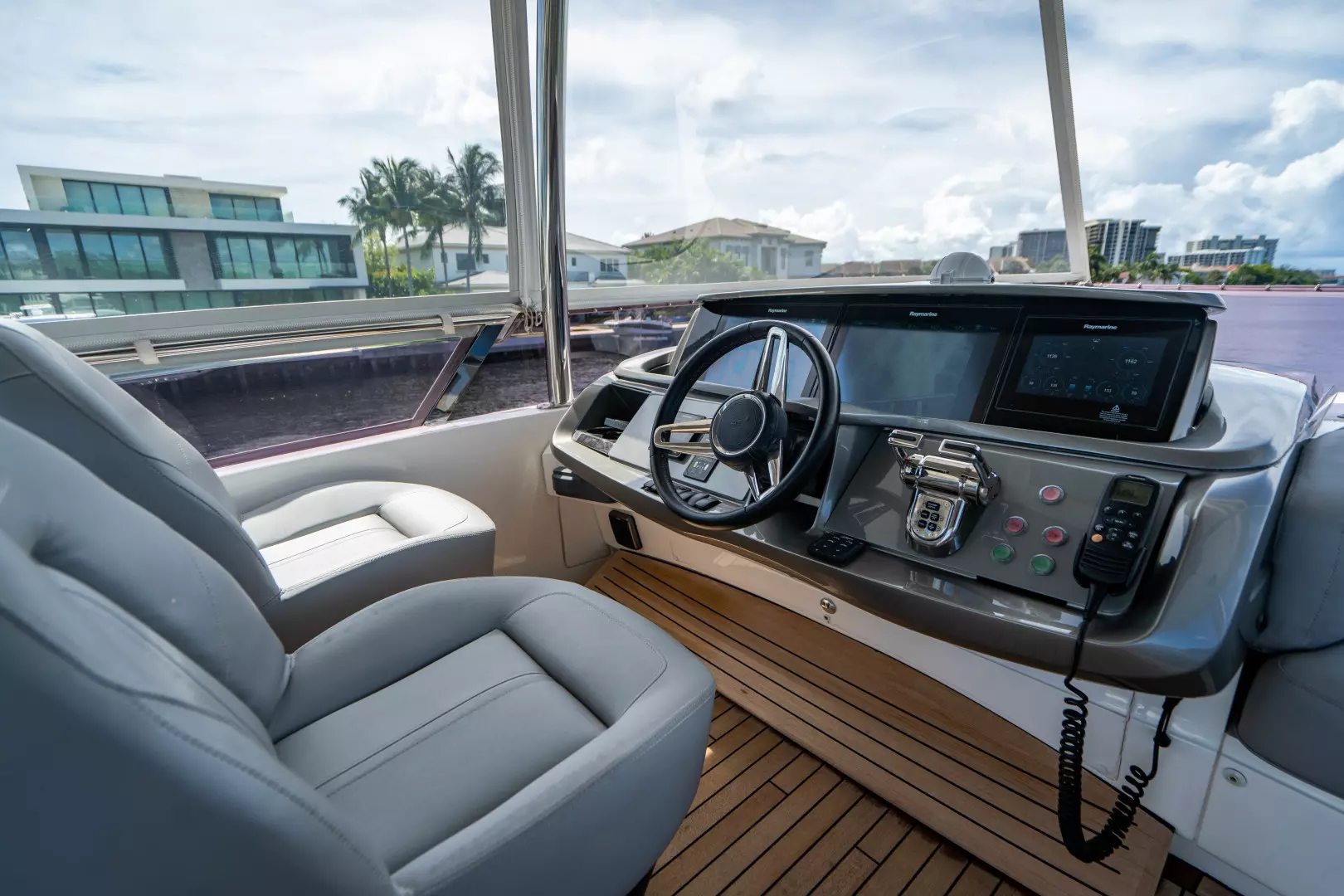 2018 Princess F62 - Image 45