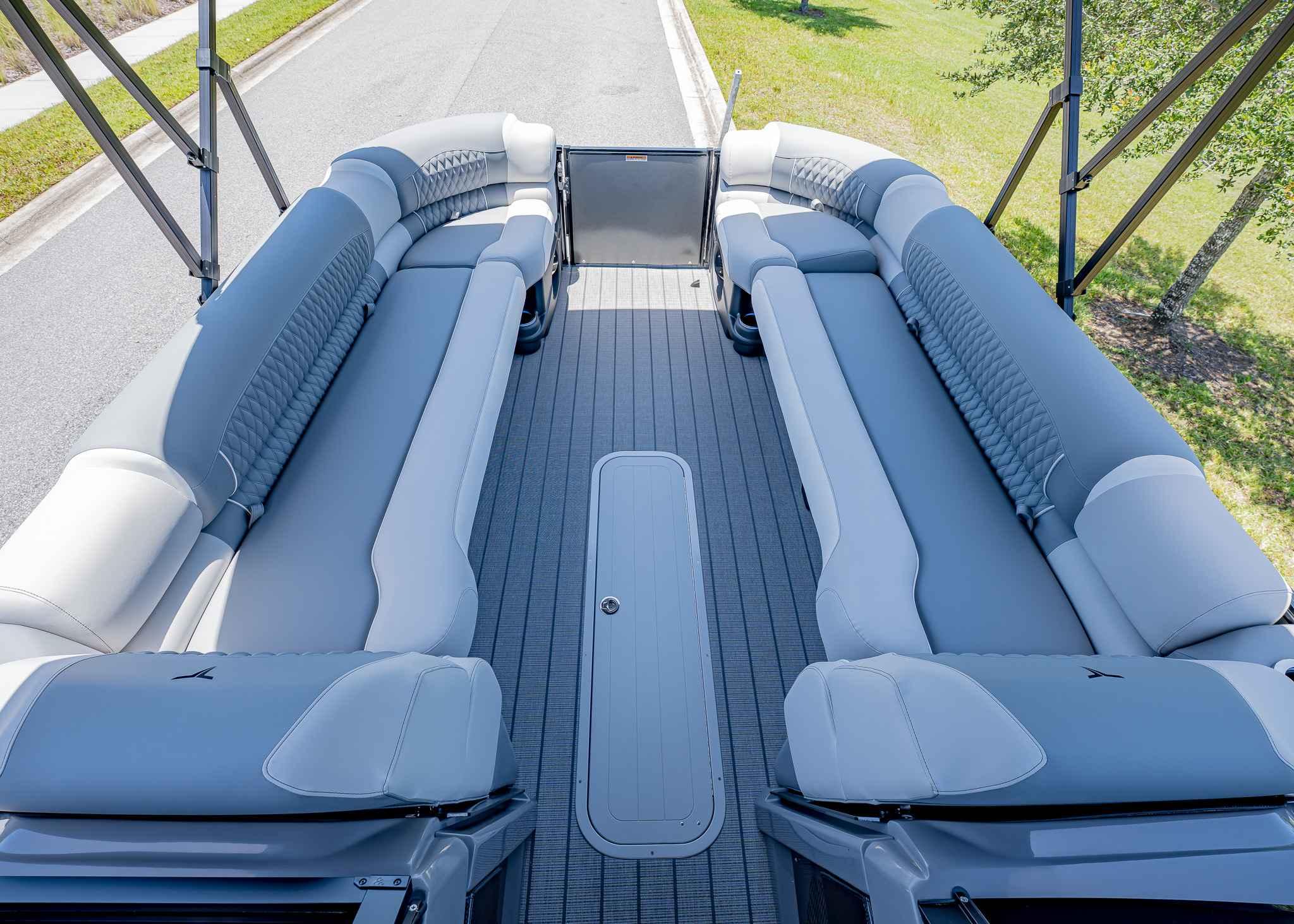 2025 Tahoe Pontoon Grand Tahoe LTD Elite Windshield - 34