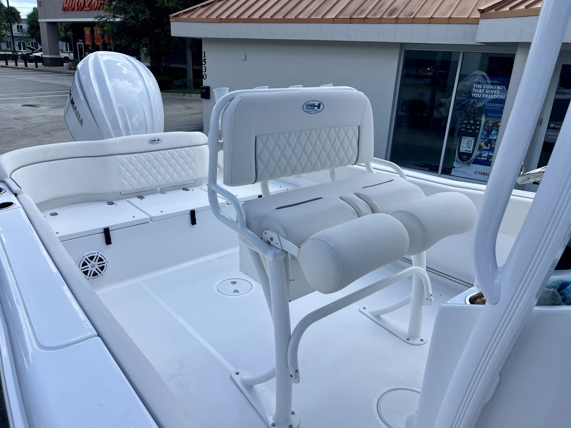 2026 Sea Hunt Ultra 234 - 18