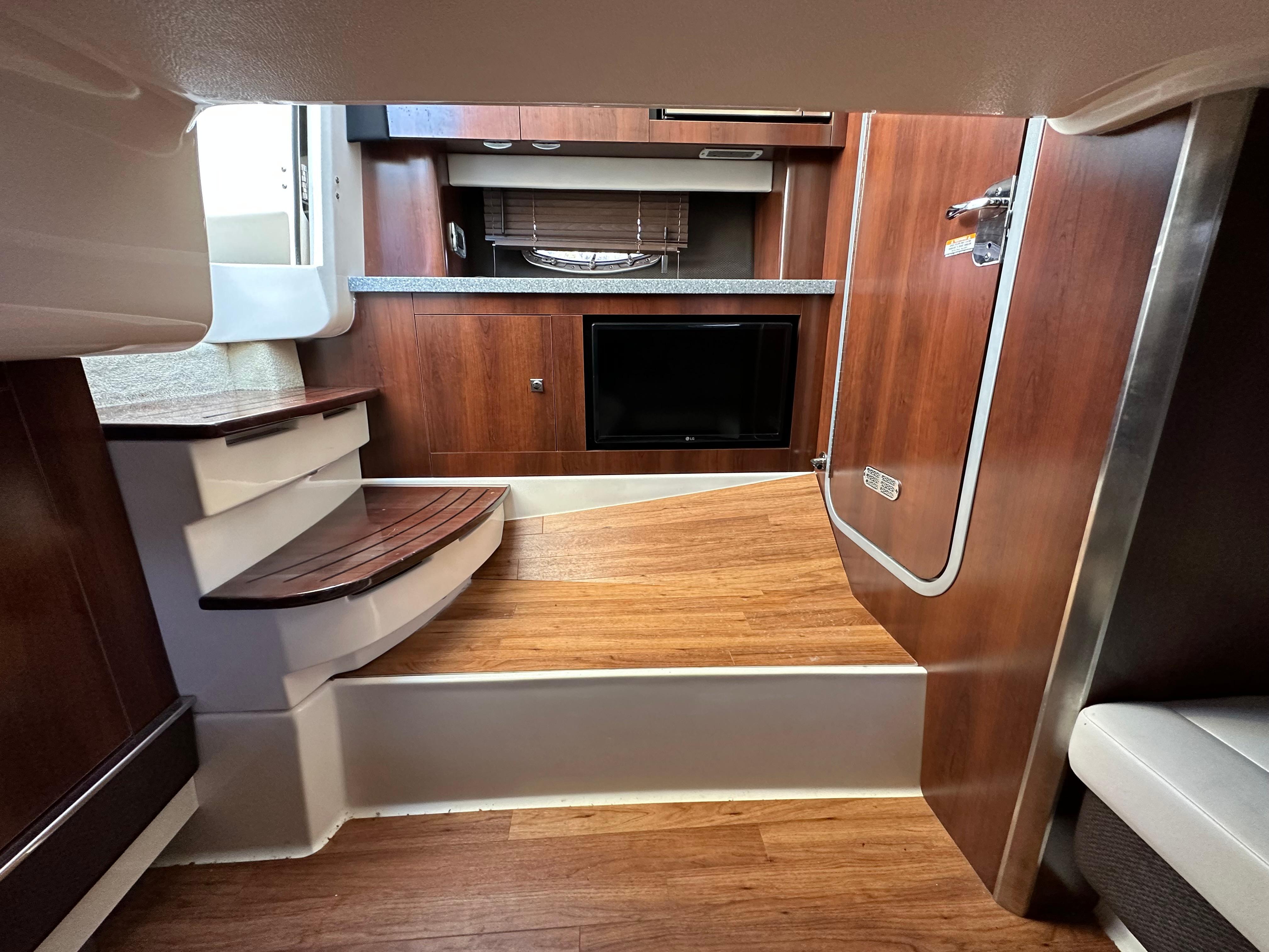 2016 Chaparral 337 SSX - 32