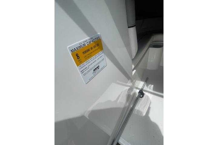 2013 Bayliner 190 Bowrider capacity label, indicating maximum of 8 persons onboard.