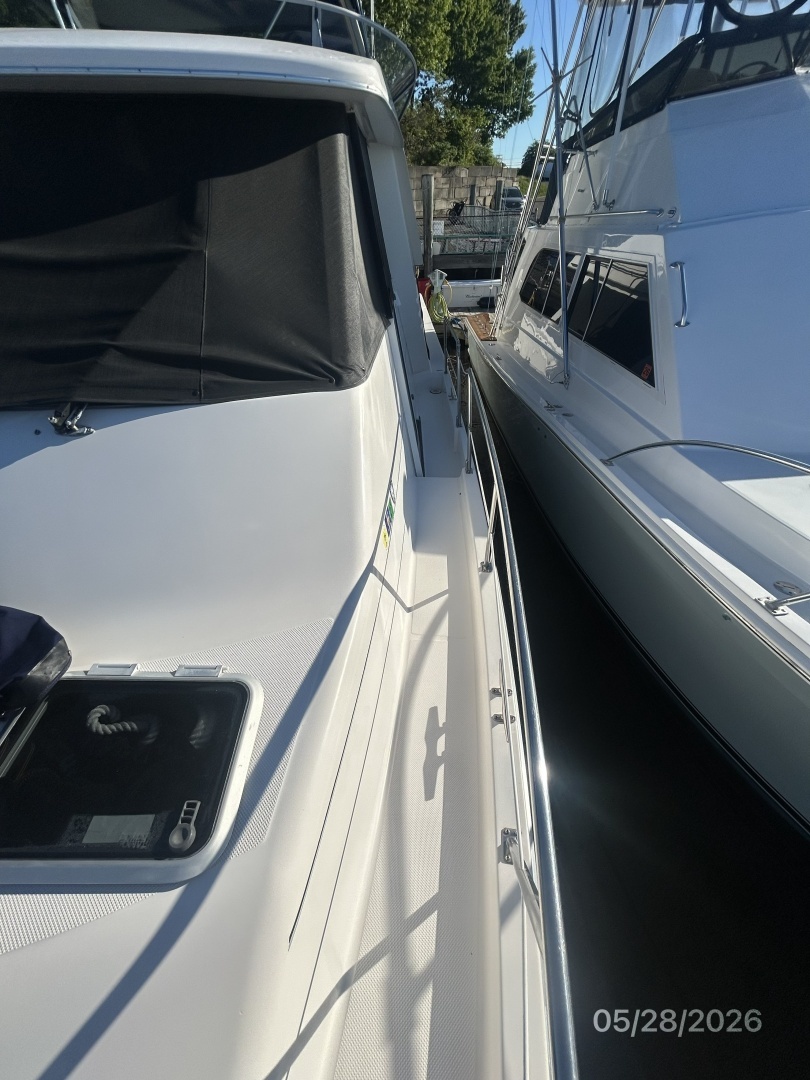 1998 Bayliner 4788 - Image 10
