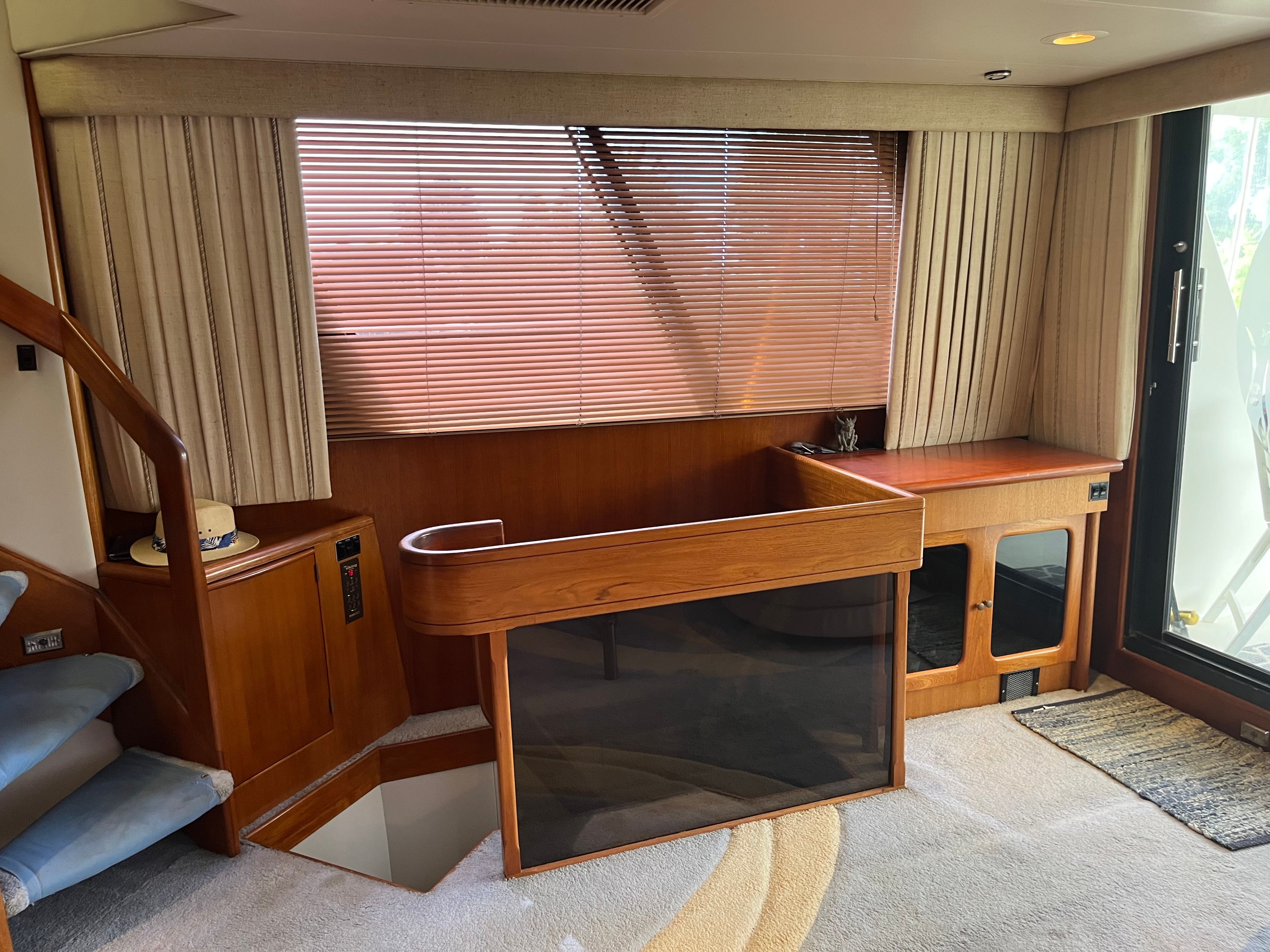1994 Viking Motor Yacht - 66