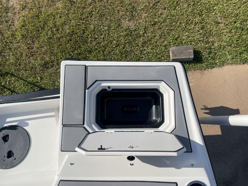 2025 Starcraft SV 16 OB - 12