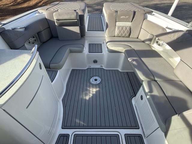 2008 Sea Ray 270 SLX - 17