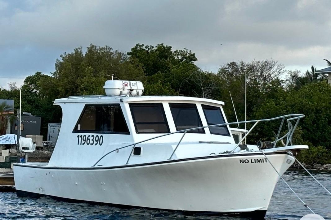 2005 Crusader Boats 34 SF