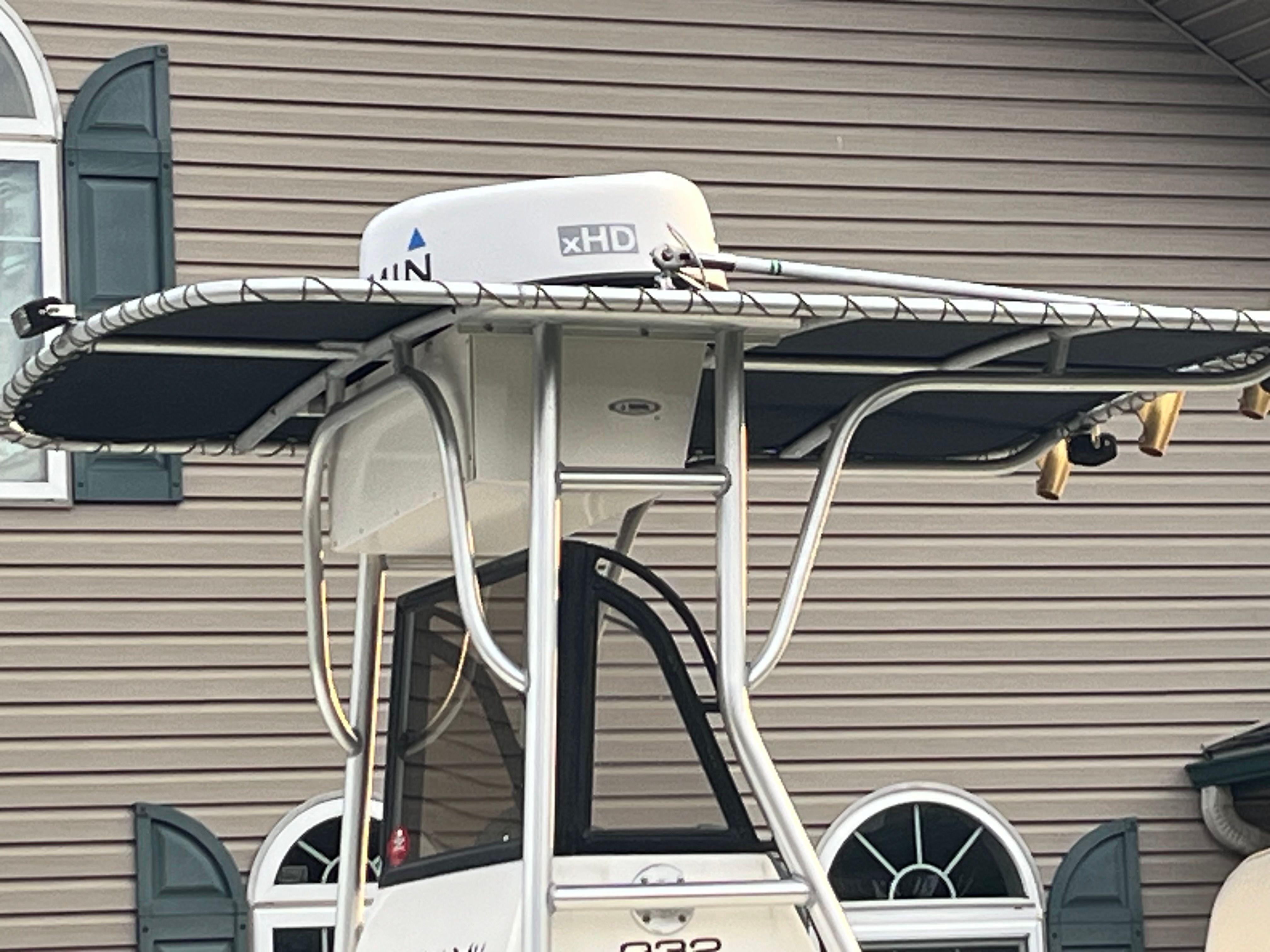 2002 Mako 232 Center Console - 16