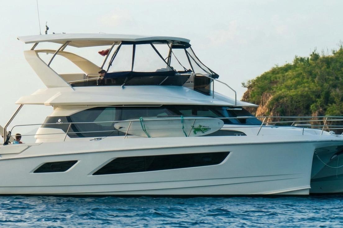 2020 Aquila 44 Yacht
