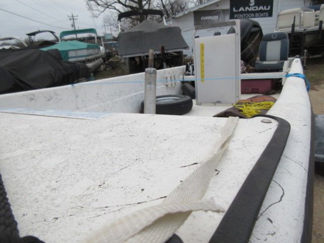 2005 Carolina Skiff 19' Center Console Fishing Boat / 115 Hp Mercury 4 - 7