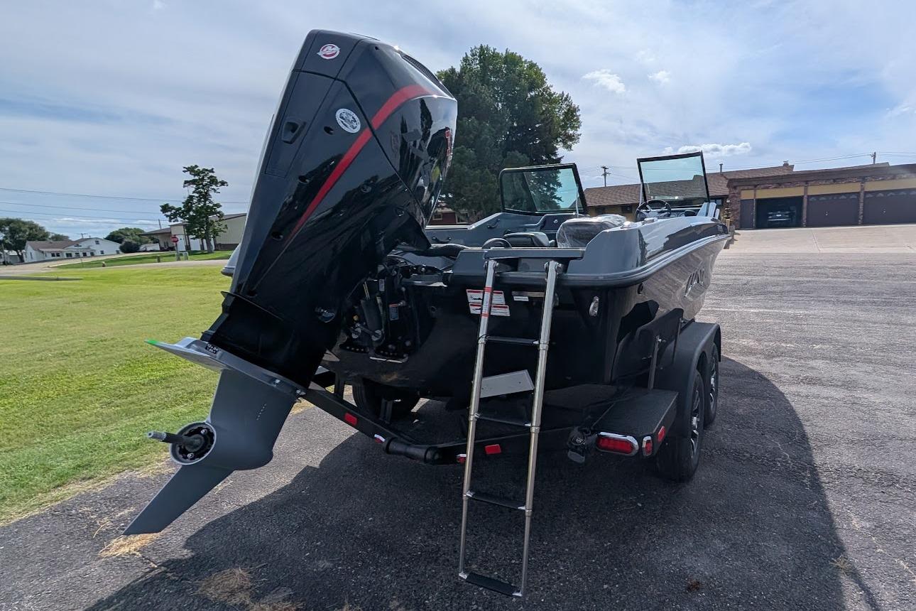 2026 LUND 185 IMPACT GL BLUE SILVER LOCATED AT WACONDA BOATS