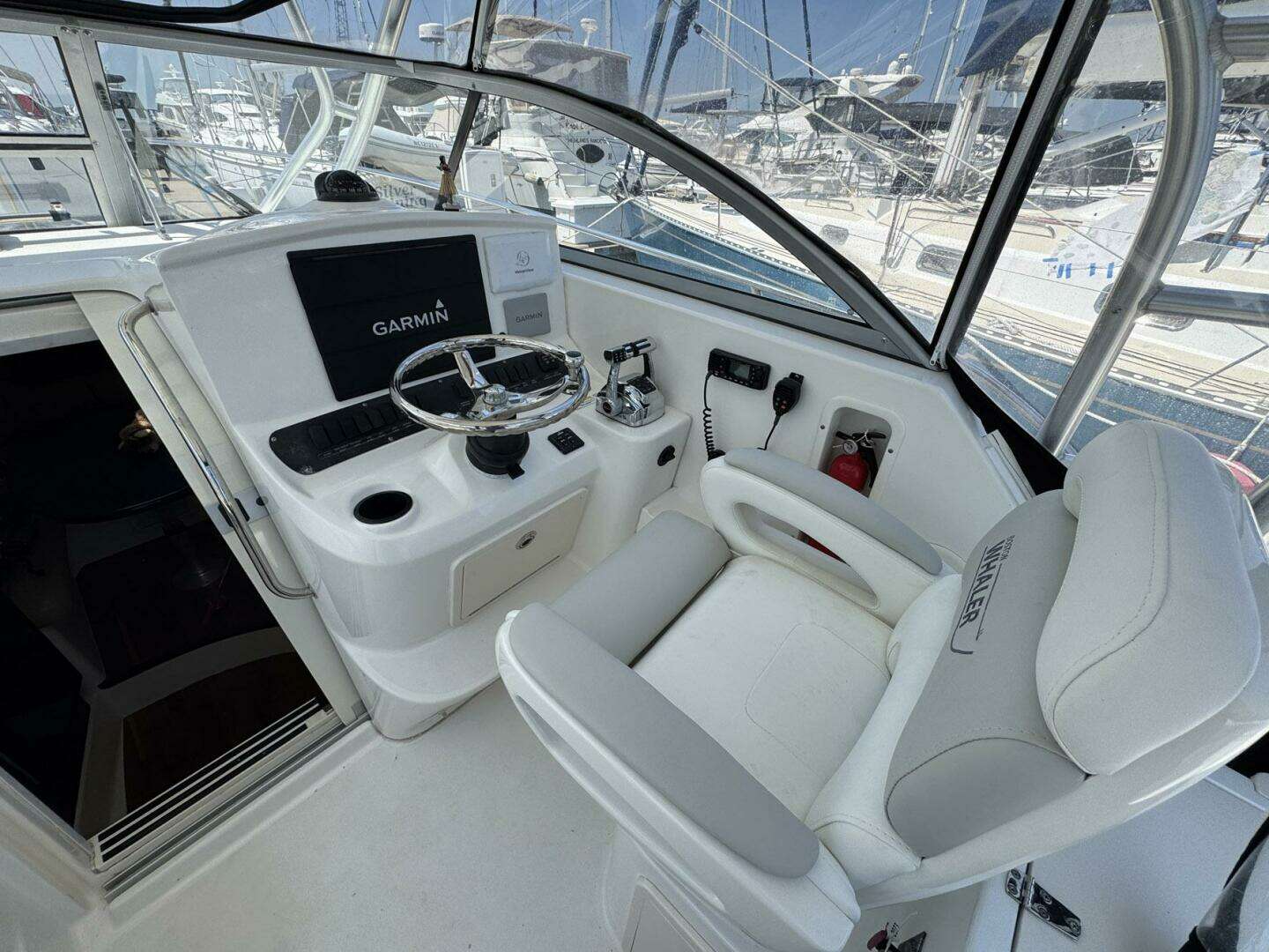 2011 Boston Whaler 305 Conquest - Image 25