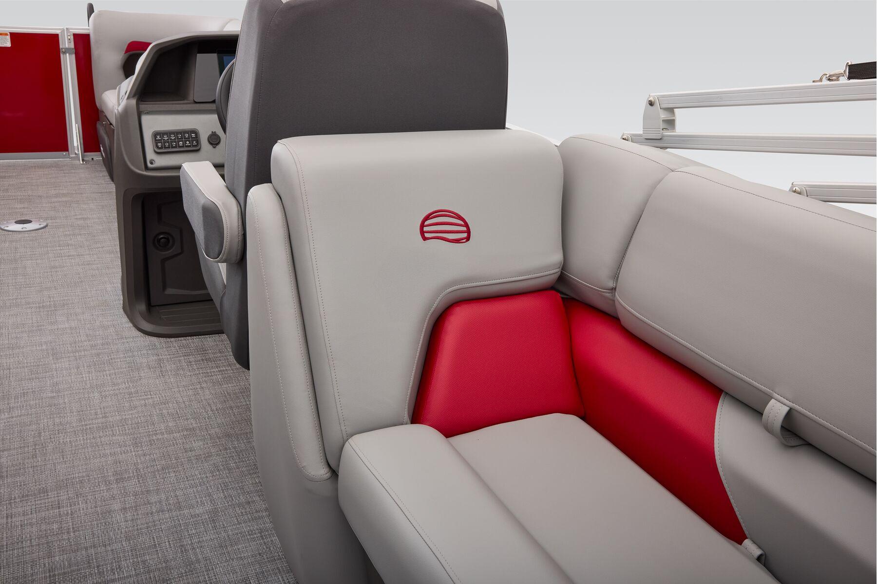 2026 Sun Tracker Party Barge 22 DLX - 68