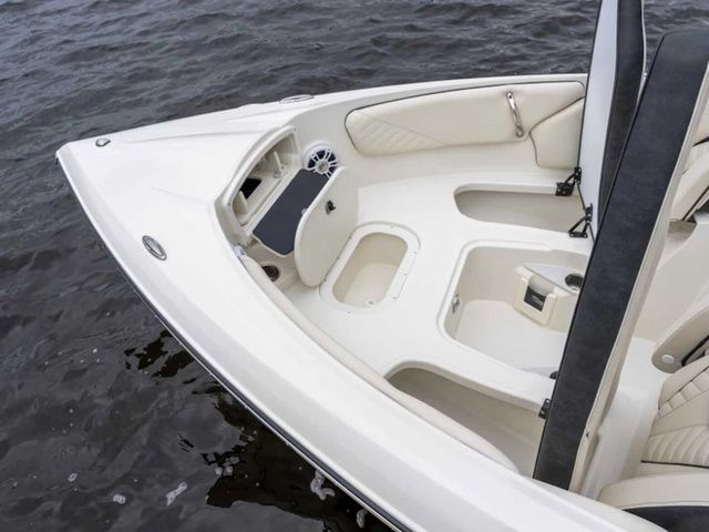 2026 Stingray 23 OSX - 17