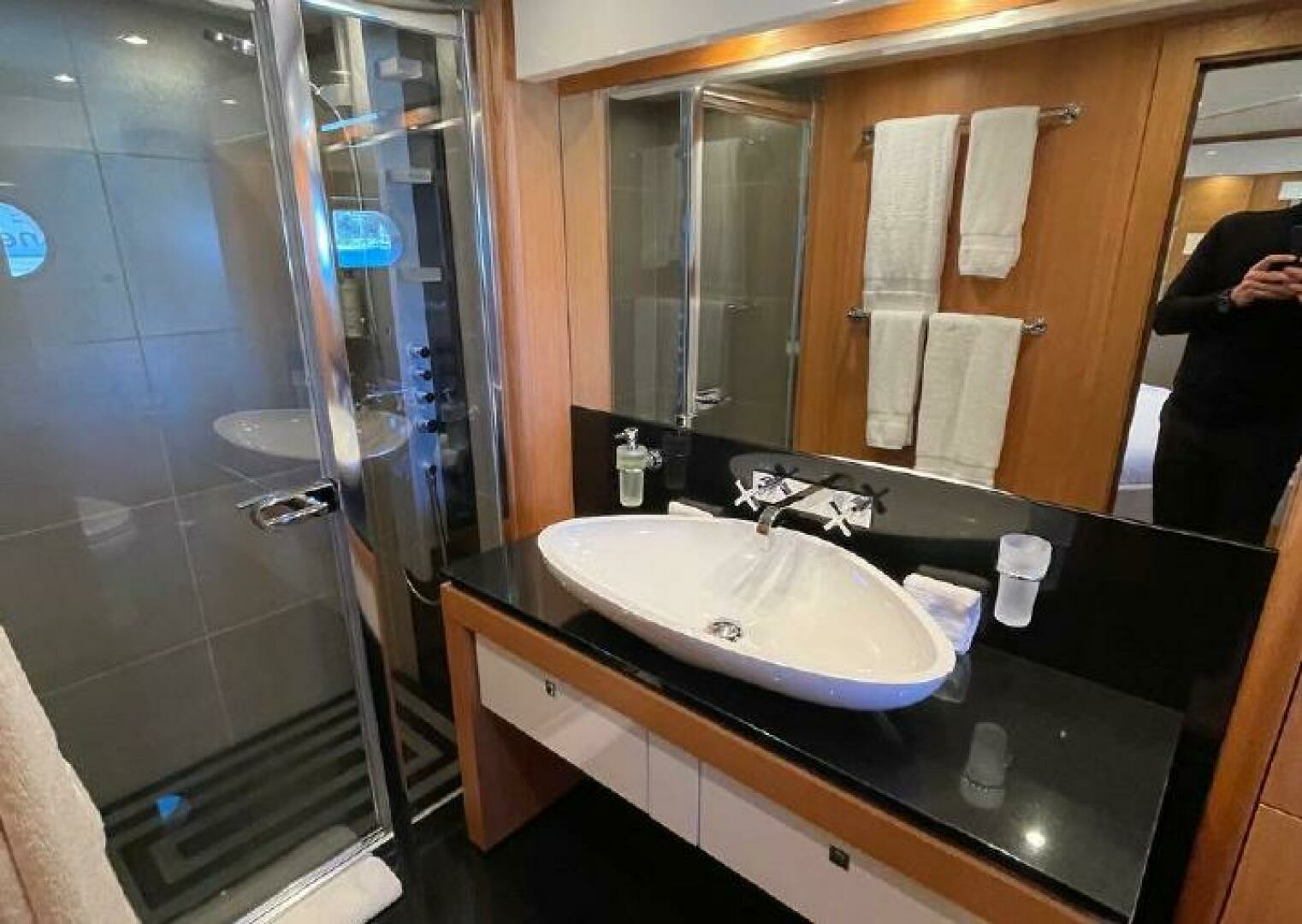 2013 Sunseeker 115 - Image 16