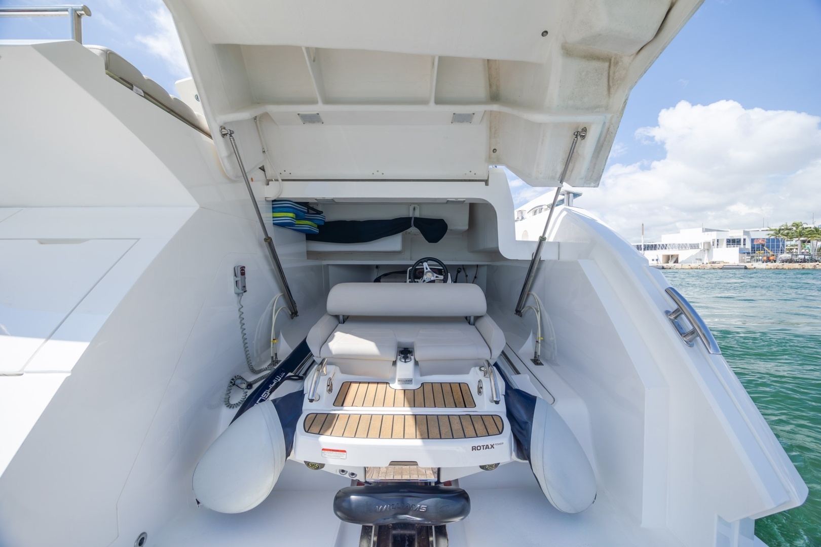 2020 Sunseeker PREDATOR 74 XPS - Image 98