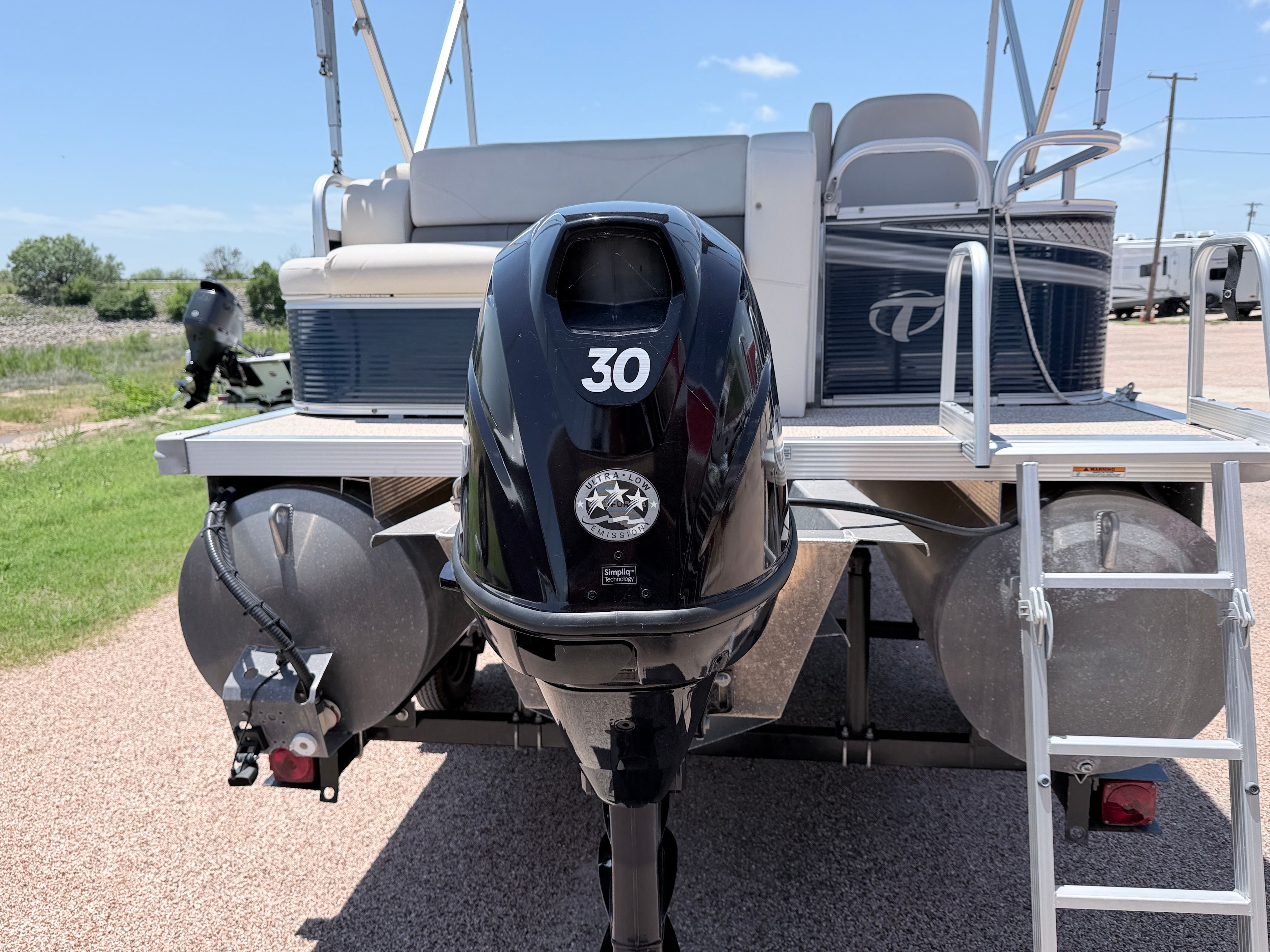 2019 Tracker Tahoe - 3