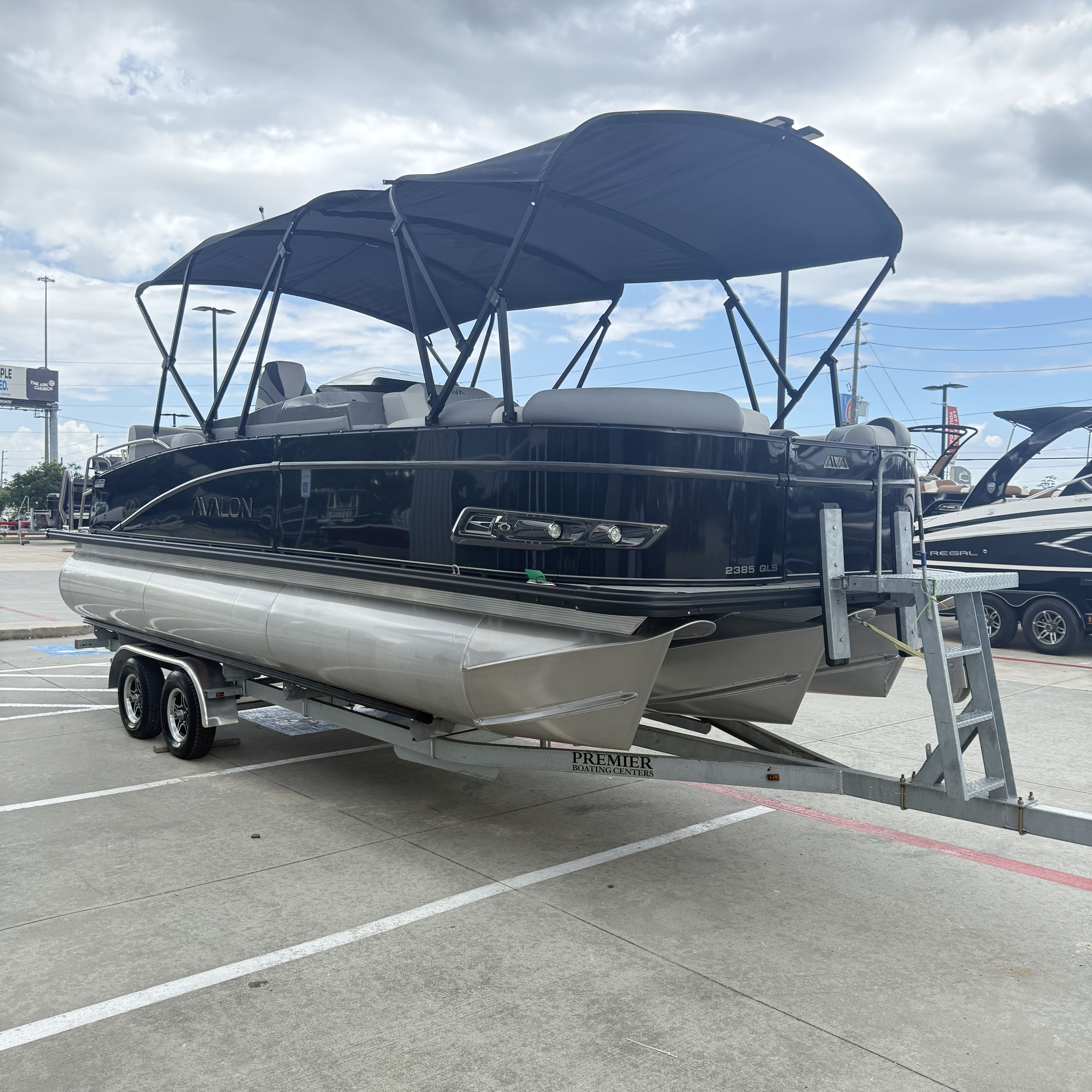 2026 Avalon Catalina Quad Lounge Shift - 23' - 6