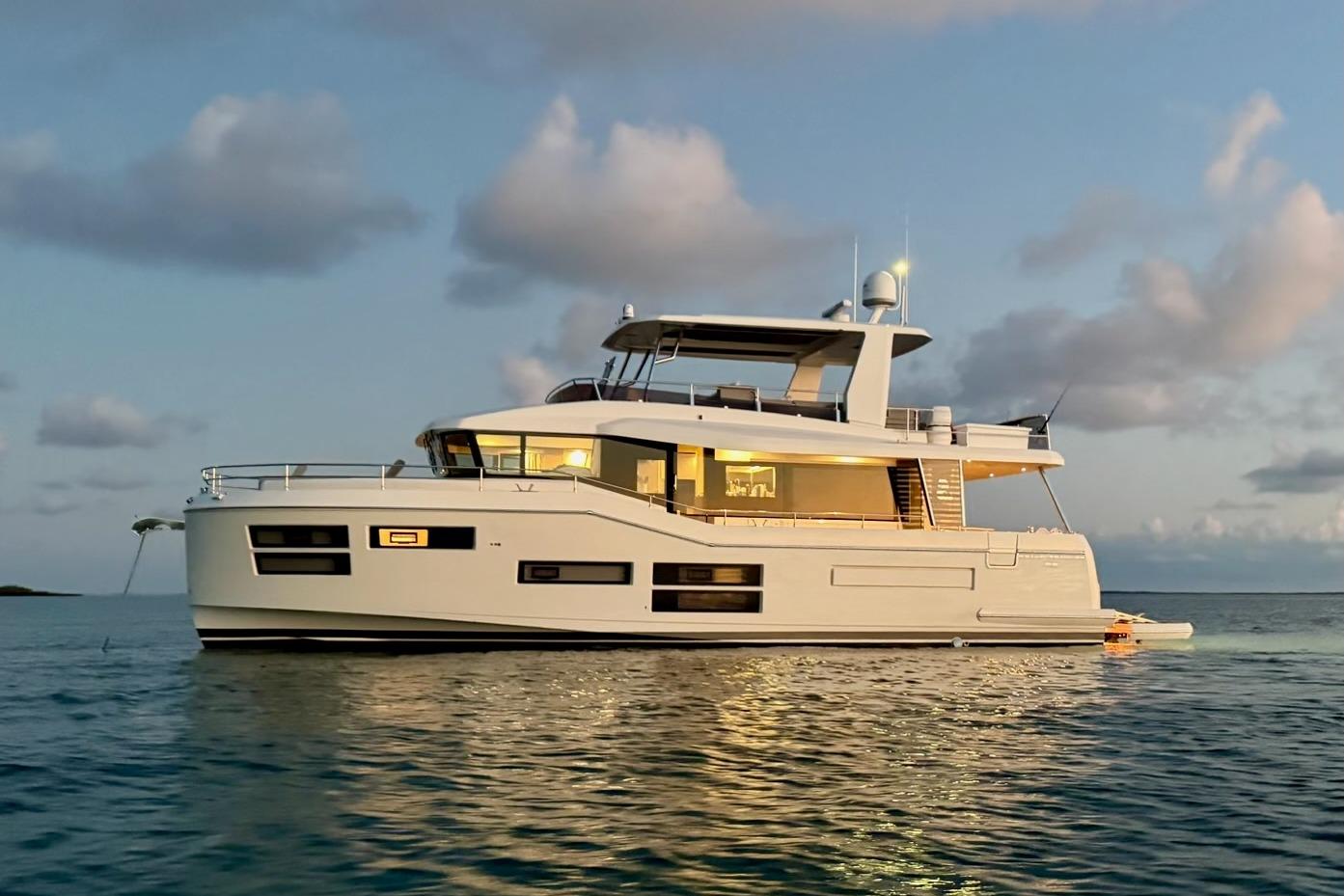 2022 Beneteau Grand Trawler 62