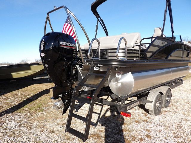 2026 Bennington M Swingback 22 MSB - 44