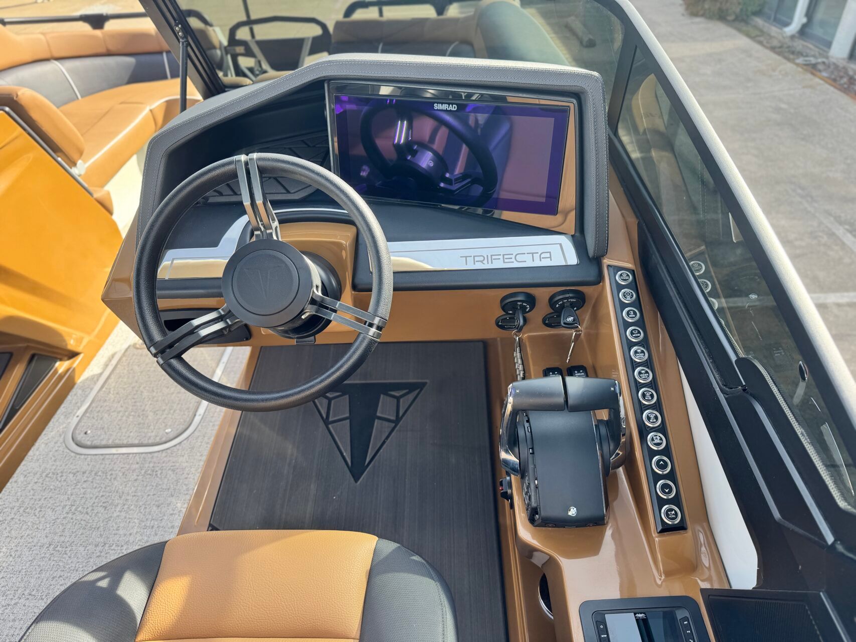 2025 Trifecta 25 SPORT RF9 DC ARCH - 14