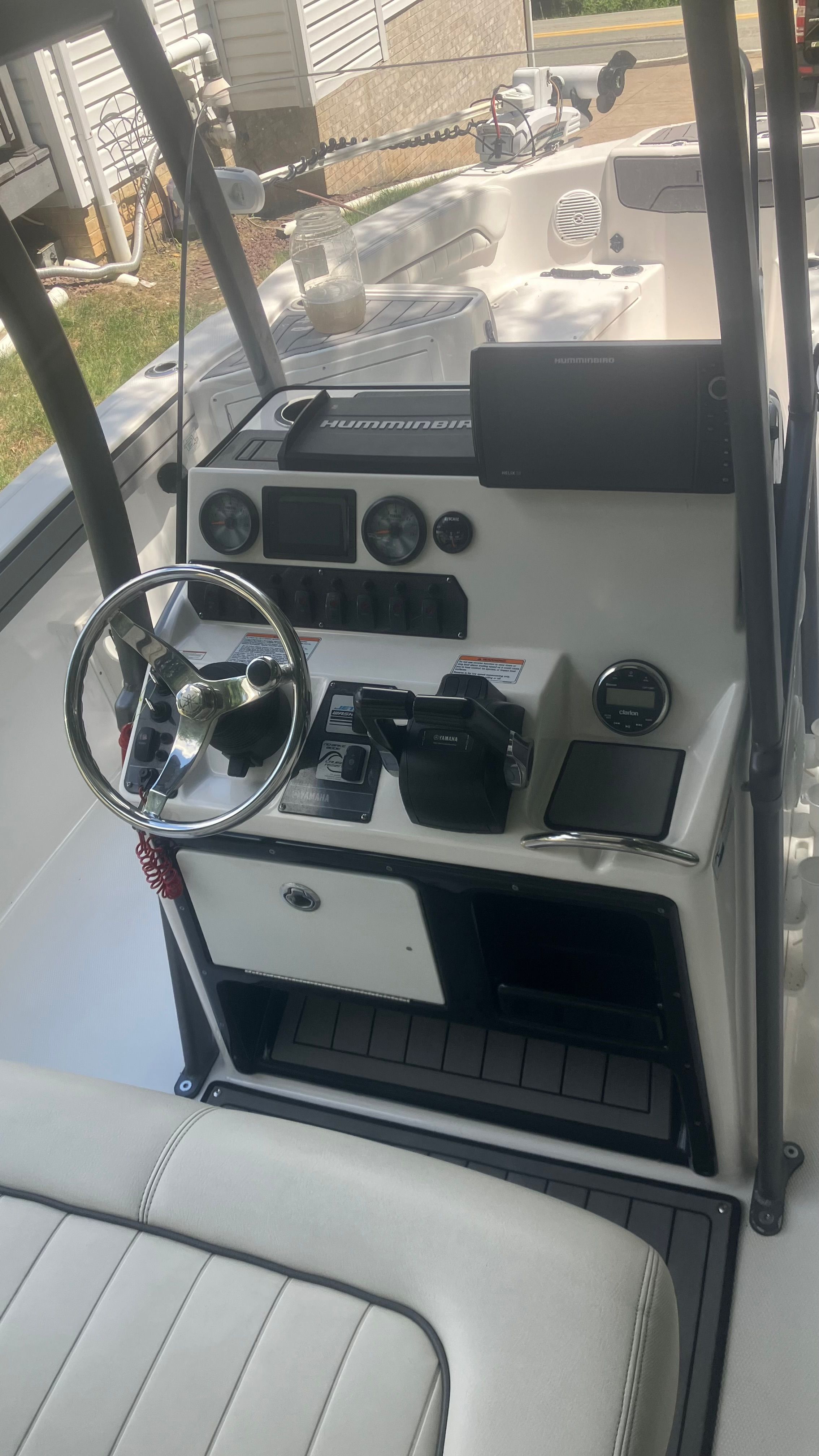 2018 Yamaha Boats 210 FSH Sport - 24